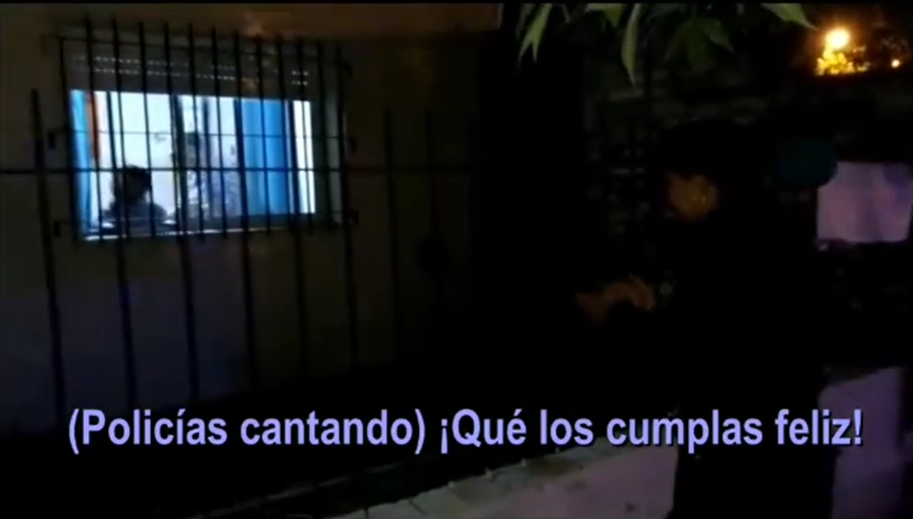 Policías de La Pampa le fueron a cantar el feliz cumpleaños a un niño en plena cuarentena