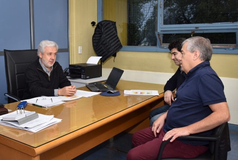 Funcionarios piquenses continuan con las gestiones por obras públicas en la capital provincial