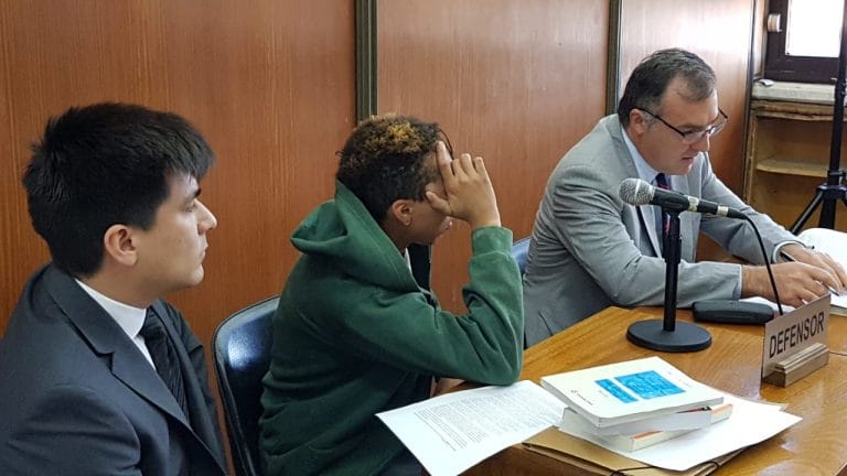 General Pico: tres años de prisión para la joven que agredió brutalmente a un muchacho en una pizzería