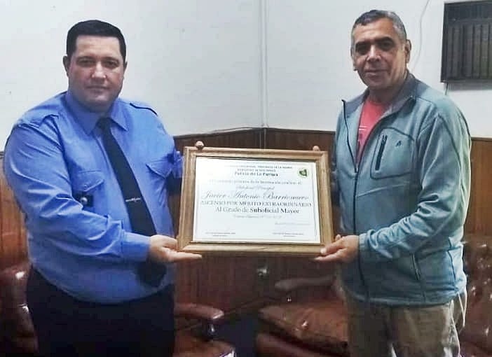 Ascendieron al efectivo policial que salvó la vida de una mujer en General Pico