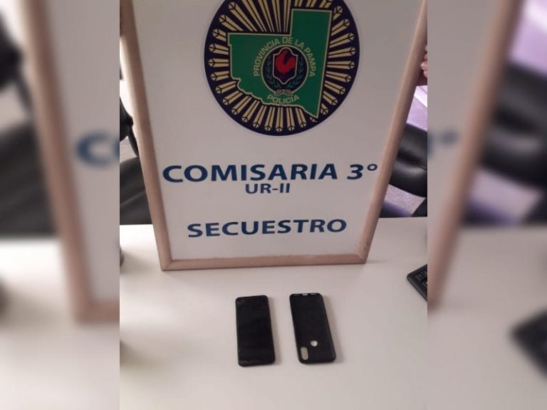 La policía recuperó un teléfono que había sido sustraído en el mes de enero
