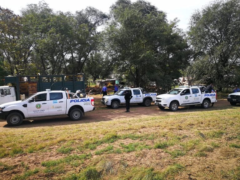 Detuvieron a tres cazadores furtivos, liberaron tres lechones de jabalí y secuestraron múltiples elementos tras varios allanamientos en Luan Toro
