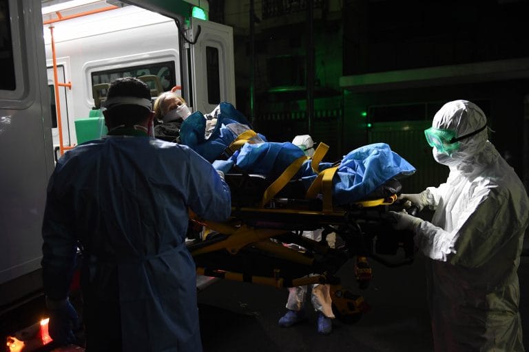 Murieron 29 adultos mayores por coronavirus en geriátricos porteños desde la llegada de la pandemia