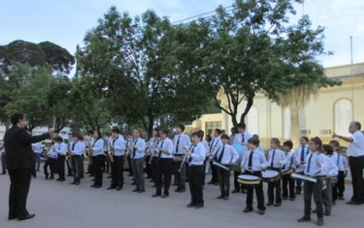 La Biblioteca alvearense saluda en su 35 aniversario a la Banda Municipal “Ricardo Vidale”