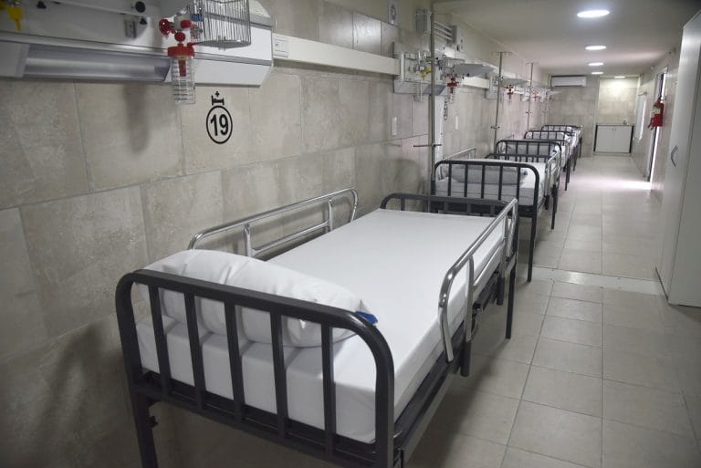 Hospitales modulares para la atención exclusiva de pacientes con COVID-19 : Suman un total de 102 camas, 58 en Santa Rosa y 44 en General Pico