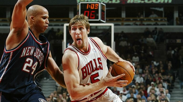 Adrián Paenza: “Al único al que corearon los hinchas de los Chicago Bulls en toda la historia fue al Chapu Nocioni y no a Michael Jordan”