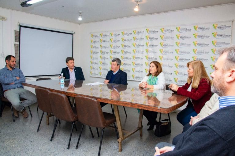 La Facultad de Agronomía y el Ministerio de Desarrollo Social provincial rubricaron un importante convenio de colaboración