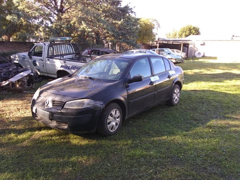 Dos personas ingresaron a La Pampa por caminos vecinales, evadiendo los puestos camineros y fueron interceptados por la policía