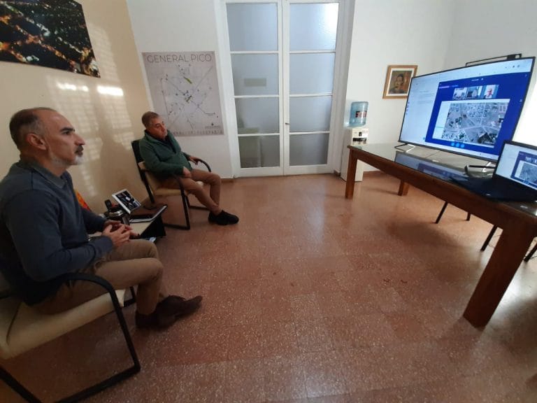 Prestadores de servicio de internet plantearon la necesidad de ampliar la conectividad en algunos puntos de la ciudad