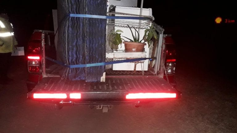 Intentaron ingresar a la provincia con un certificado de asistencia familiar cuando en realidad hacían una mudanza
