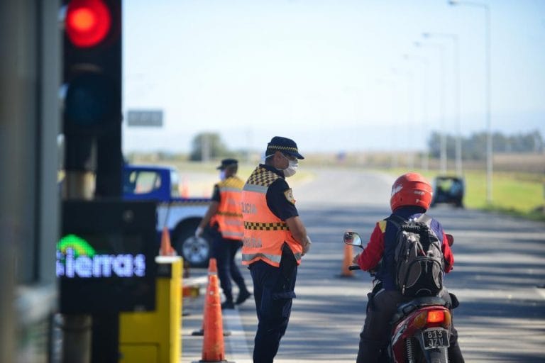Rutas nacionales: eximen del pago de peaje a médicos, enfermeros y personal de seguridad