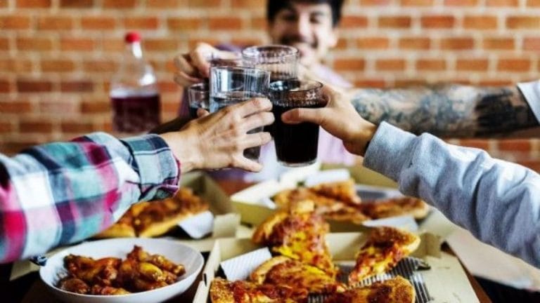 La Pampa: los encuentros familiares y de amigos quedan habilitados para los días sábados, domingos y feriados