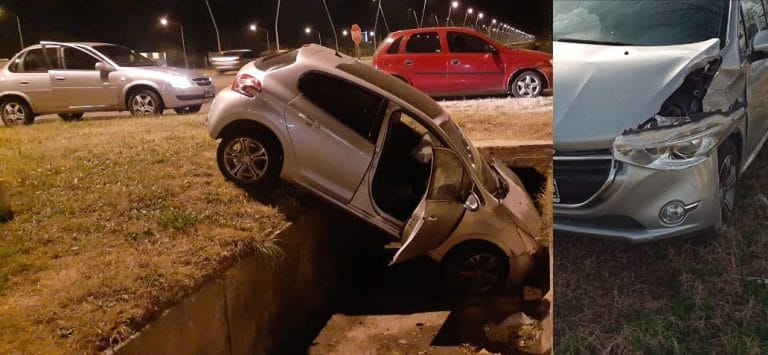 Conductor alcoholizado se despistó y terminó adentro de un canal de desagüe