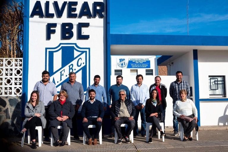 Fecha histórica para el deporte pampeano: ¡Alvear Football Club celebra hoy su emotivo centenario!