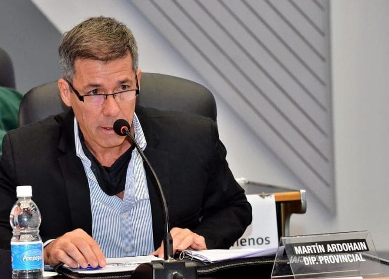 Diputado del PRO exige la dimisión del Ministro Franco por conflicto laboral en rentas