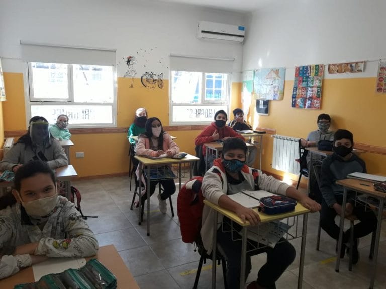 El instituto de inglés “Progress” volvió a las aulas bajo un estricto protocolo: “Seguimos ofreciendo clases online para el alumno de riesgo o aquel que no pueda asistir”