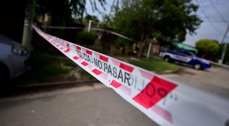 Violento asesinato en Córdoba: Cruzaron en moto a un joven de 28 años y lo mataron a tiros
