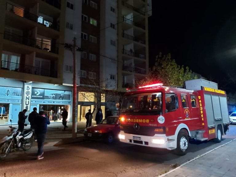 Principio de incendio en edificio de Avenida San Martín y calle 5: “En uno de los motores del ascensor se había quemado la empaquetadura del bobinado”