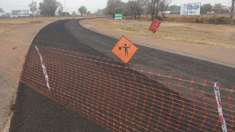 Continúan avanzando a buen ritmo las obras de repavimentación del acceso al Aeropuerto
