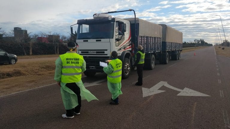 Continúan los operativos conjuntos de prevención en los ingresos a General Pico