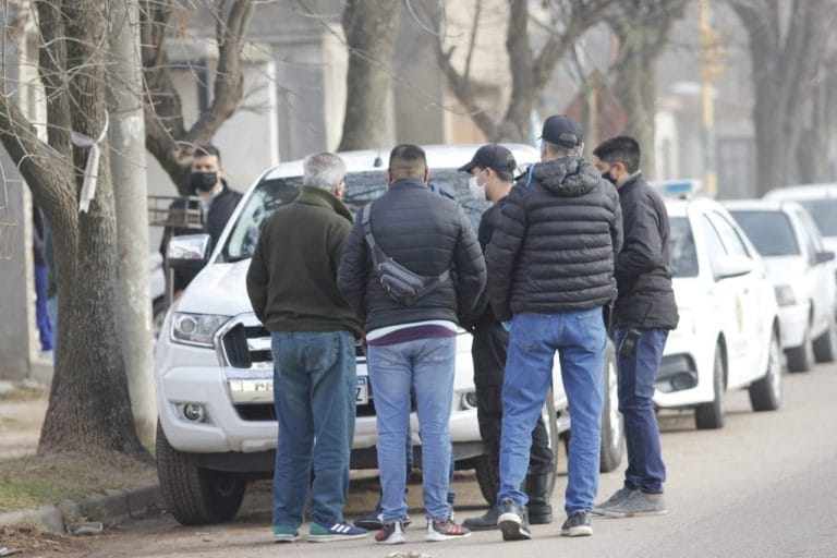 La policía secuestró una camioneta que estaría involucrada en el atropello a la ciclista embarazada