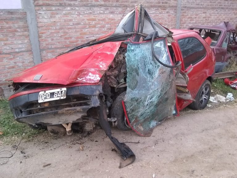Dos jóvenes fallecieron tras un fatal accidente en Caleufú