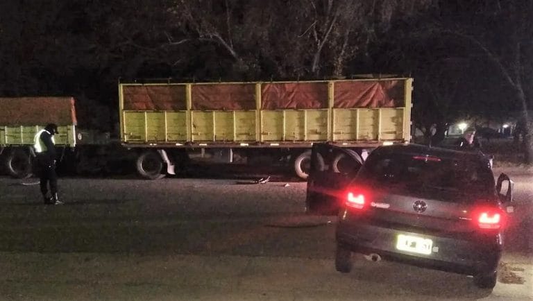 Fue dado de alta médica el hombre que estrelló su auto contra el acoplado de un camión