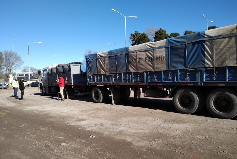 Detienen en Padre Buodo un camión proveniente de Córdoba y que circulaba con documentación apócrifa