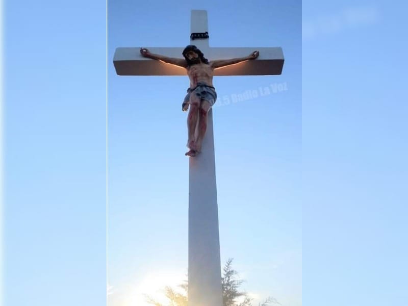 Llevan a cabo la primera etapa de las reparaciones del Monumento a la Cruz en Trenel