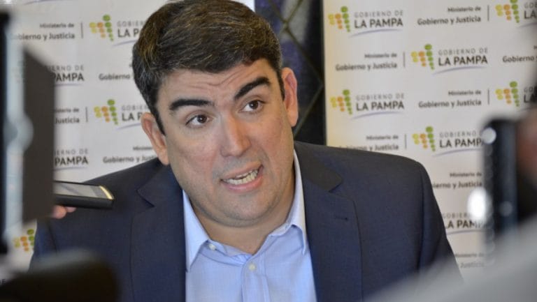 El ministro Bensusán se refirió a la situación sanitaria de la provincia y respaldó la labor del intendente de La Adela
