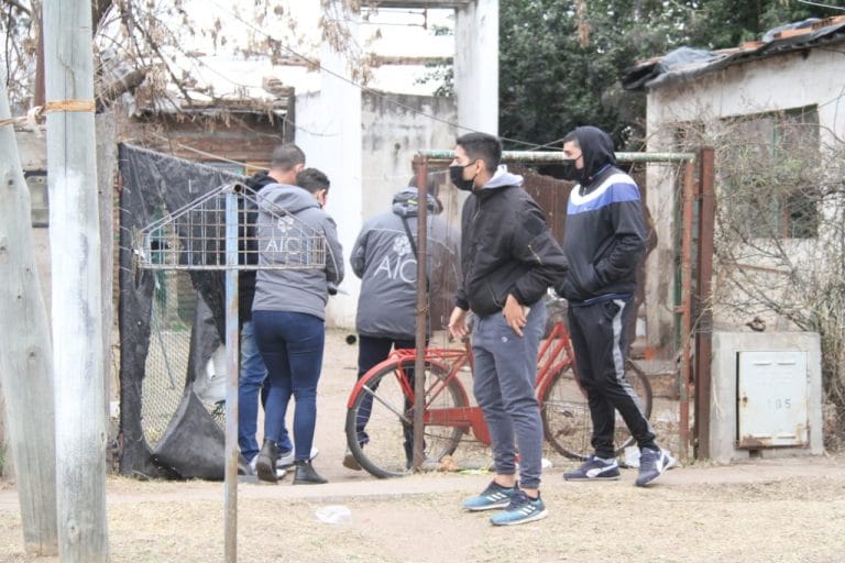 En un rápido movimiento policial recuperan moto robada en el barrio Federal