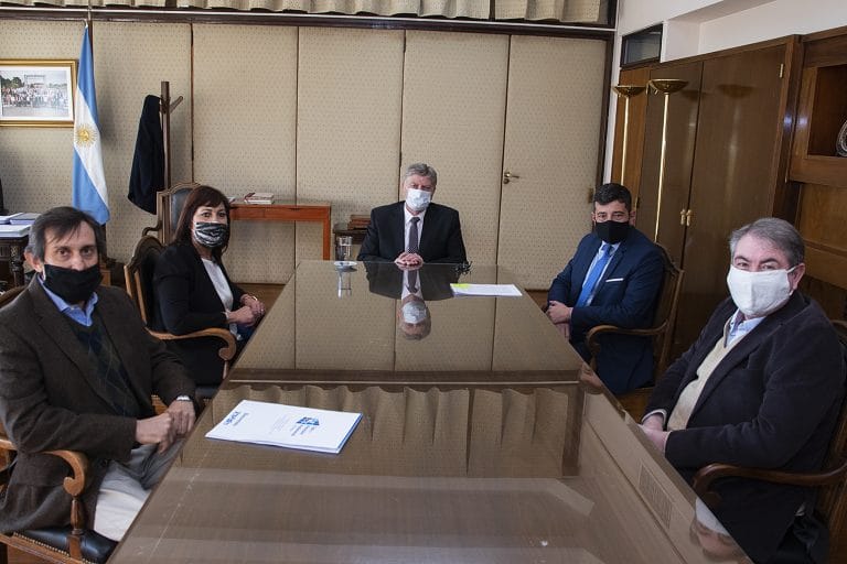 El Gobierno provincial y el BLP lanzaron dos líneas de créditos para profesionales