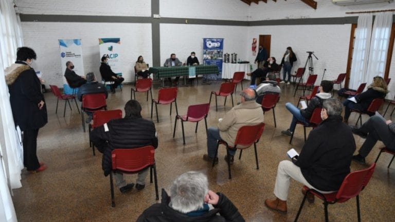 Ya rige la “autorización provincial” para los transportistas que ingresen a La Pampa: “Se han hisopado más de 600 camioneros con resultado negativo”