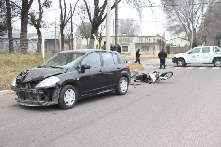 Parte médico de la mujer accidentada en calle 23 y 6: Presenta fractura de pelvis y pasó a terapia intensiva
