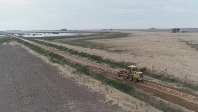 Alta Italia continúa con los trabajos en la red terciaria: “Es una zona muy transitada por los productores y hemos mejorado los caminos” aseguró el Intendente