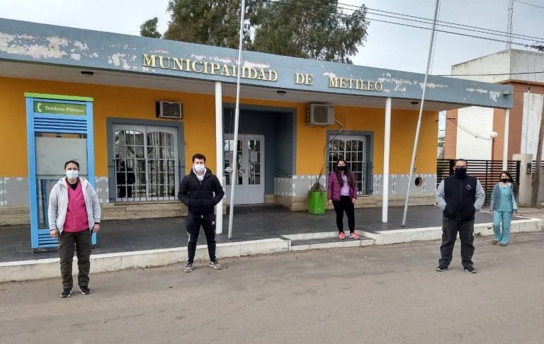 Desde General Pico ayudan con la vacunación antirrábica en Metileo y Dorila: En dos días vacunaron a 391 mascotas