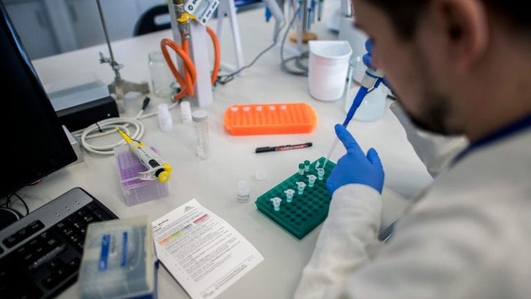 Confirmaron 153 muertes y 6.377 nuevos casos de Coronavirus en Argentina