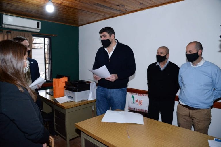 Presentaron a la nueva responsable del Registro Civil de Quetrequén