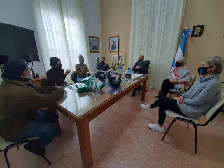 General Pico: El Concejo Deliberante entregó elementos de protección personal a integrantes de la Mesa Solidaria Local