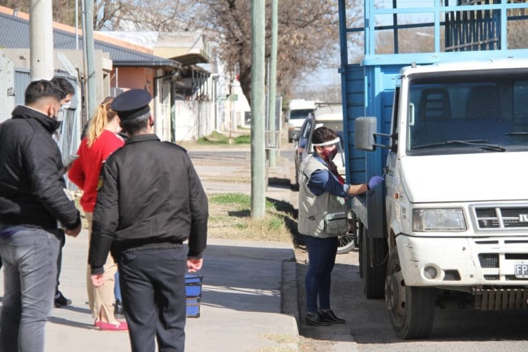 Robaron una caja fuerte del interior de un camión a plena luz del día