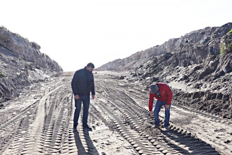 La Adela: Continúa a buen ritmo la construcción del camino alternativo para el tránsito pesado