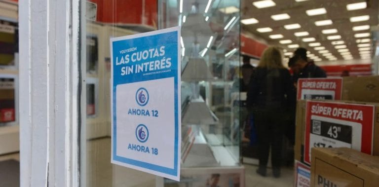Oficializan el nuevo AHORA 12: con nuevos rubros y tres meses de gracia antes de la primera cuota