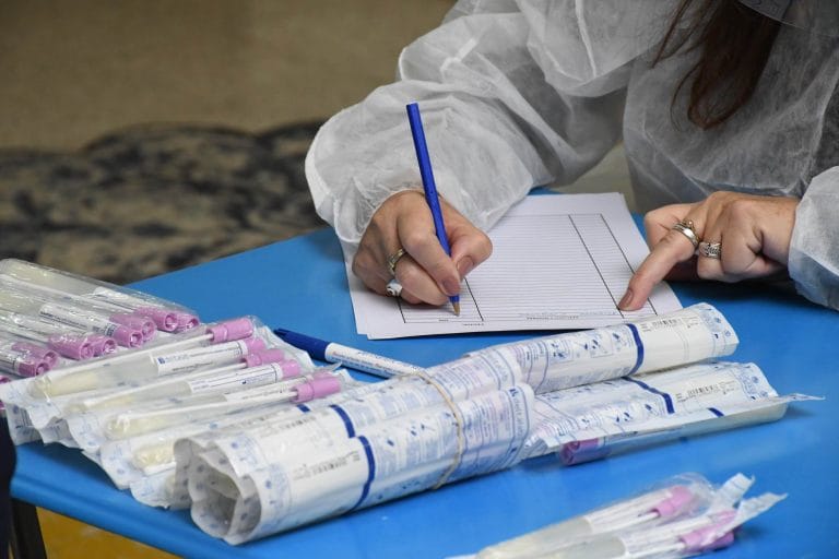 Coronavirus en Catriló: 12 personas presentan síntomas y serán hisopadas