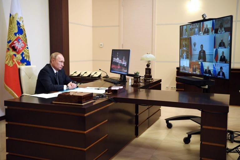 Rusia se adelanta en la carrera y registra la primera vacuna contra el coronavirus