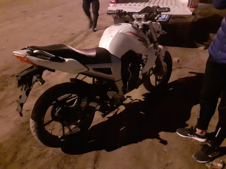 Eduardo Castex: Durante el fin de semana la Policía notificó a 20 personas y secuestró 4 vehículos