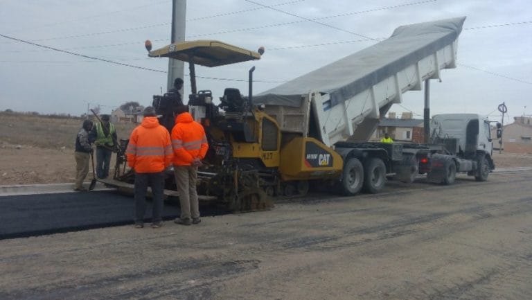 Avanzan las obras de las 165 cuadras de asfalto en Santa Rosa