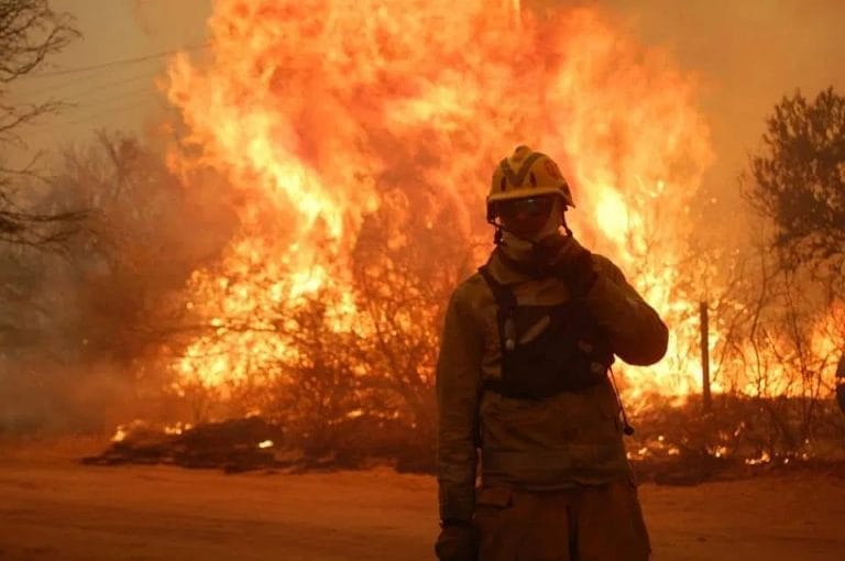 Córdoba afirma que logró contener los incendios forestales en la Provincia