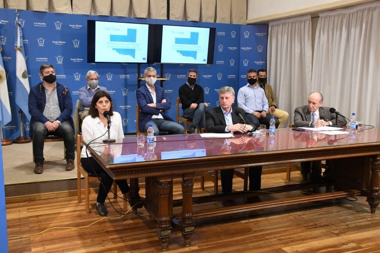 Ziliotto flexibiliza la cuarentena desde mañana: los comercios podrán realizar ventas on-line, los albañiles y personal doméstico ya podrán trabajar