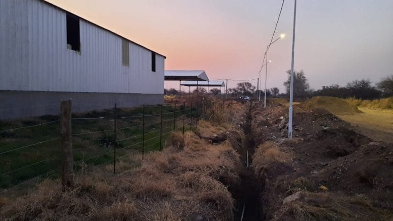 Culminó el mejoramiento de calles, iluminación y obra de agua en el sector industrial de Metileo