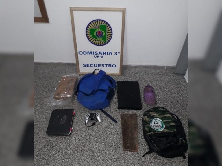 Comisaría Tercera atrapó a un hombre y dos menores que le robaron $ 15.000 pesos de la mano a un joven que intentó comprar una Play Station 4 en barrio Malvinas